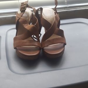 Brown/ cognac  wedges